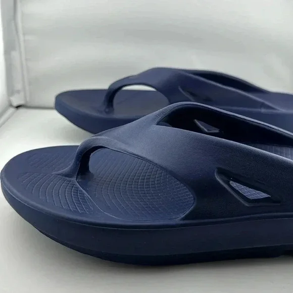 OOFOS ORIGINAL SANDAL SHOE - NAVY COLOR UNISEX SIZE WOMEN 10/MEN 8 - Picture 5 of 12